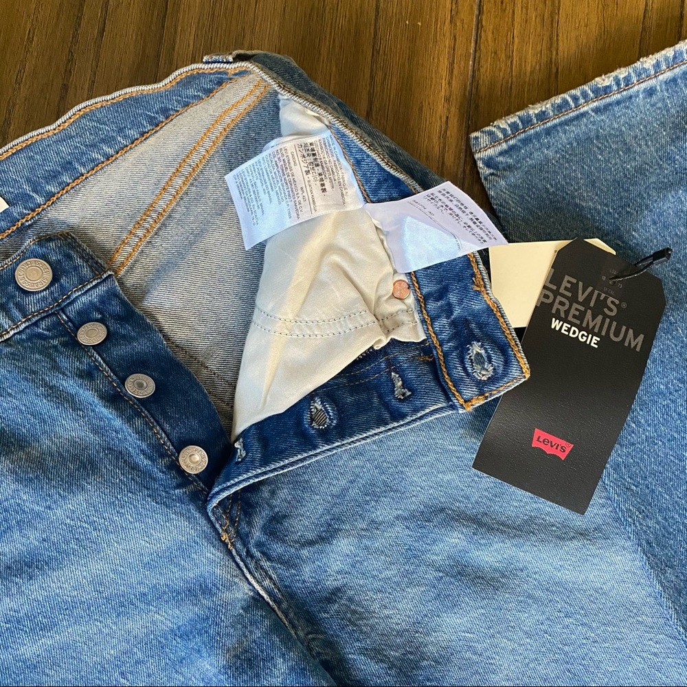 Levi’s Wedgie Icon Fit high rise tapered jeans - Picture 5 of 11